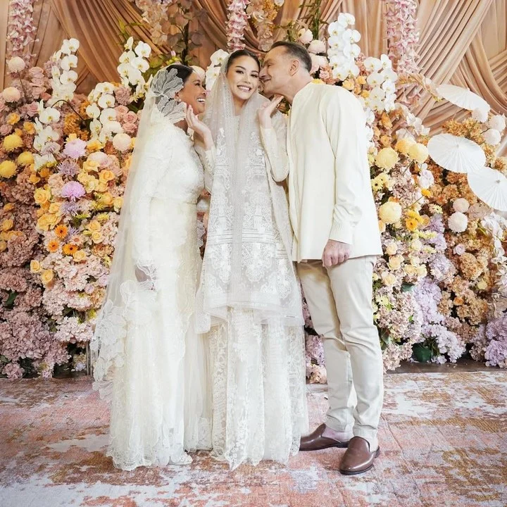 10 Potret Memukau Alyssa dan Al Ghazali di Siraman & Pengajian El Rumi: Elegan, Kasual, dan Penuh Canda