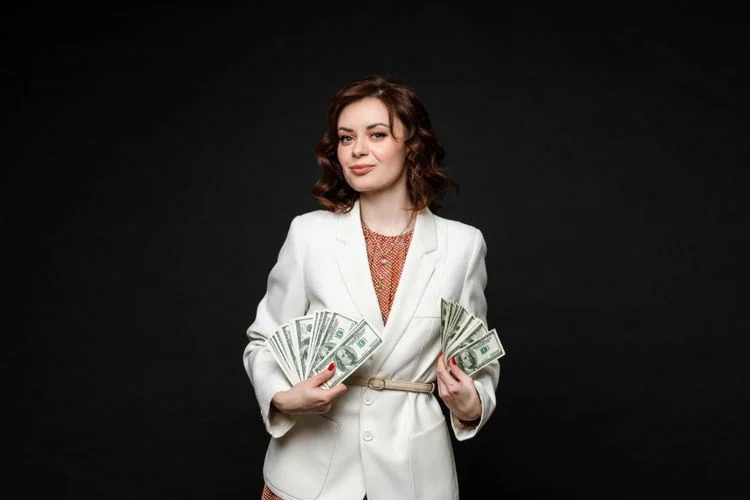 4 Weton Rezeki 2026 yang Membuat Hartanya Tersebar di Mana-mana