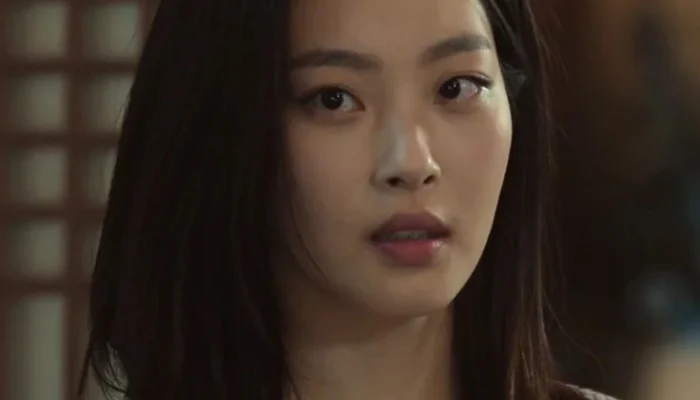 7 Alasan Ibu Suri Marah Besar atas Skandal I An & Seong Hui Ju di Perfect Crown