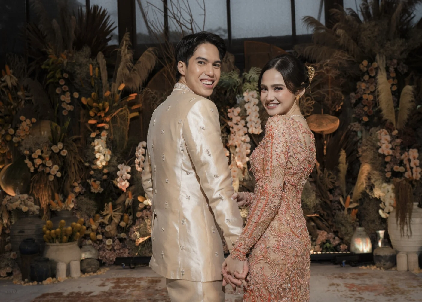 Al Ghazali Absen di Pesta El Rumi‑Syifa Hadju di Bali, Alyssa Daguise Pendamping Menjelang Persalinan