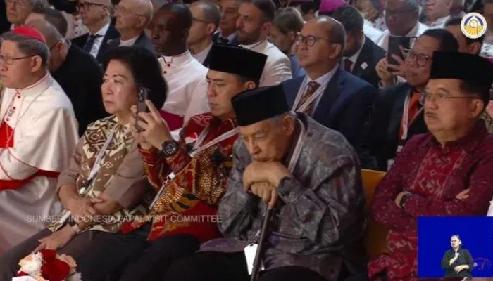 Aliansi Advokat Lintas Agama Somasi Jusuf Kalla atas Ceramah di UGM: Kontroversi, Tuntutan, dan Potensi Langkah Hukum