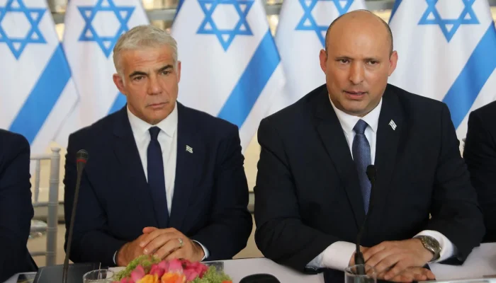 Aliansi Baru di Israel: Naftali Bennett Bergabung dengan Lapid untuk Tantang Netanyahu
