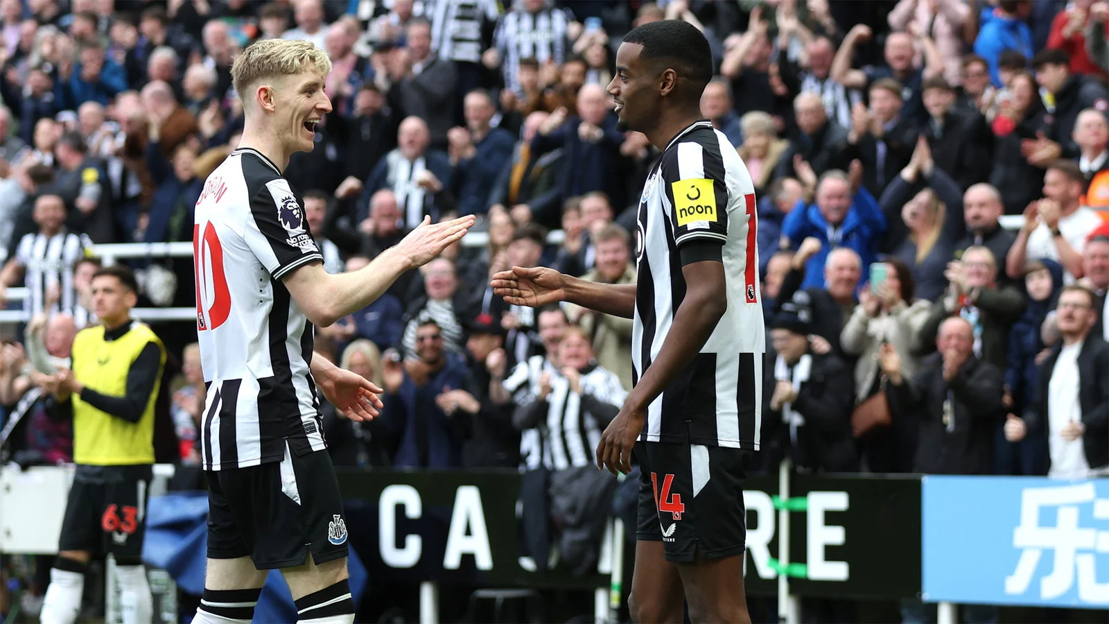 Anthony Gordon: Drama Transfer, Pilihan Tim, dan Penghargaan PFA yang Mengguncang Newcastle United