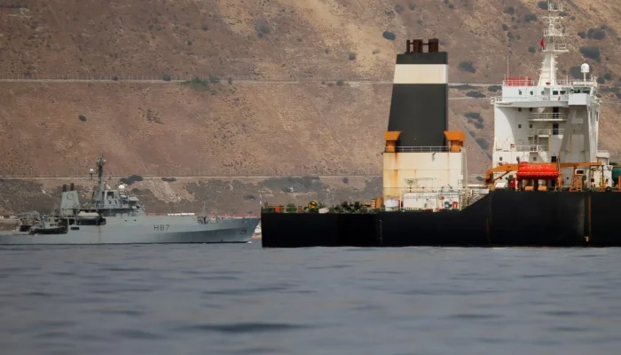 AS Sanksi Kapal China yang Lewati Selat Hormuz: Klarifikasi Video Hoaks dan Dampak Geopolitik