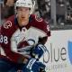 Avalanche Sweep Kings 4-0, MacKinnon Bersinar dalam Penutup Seri di Crypto.com Arena