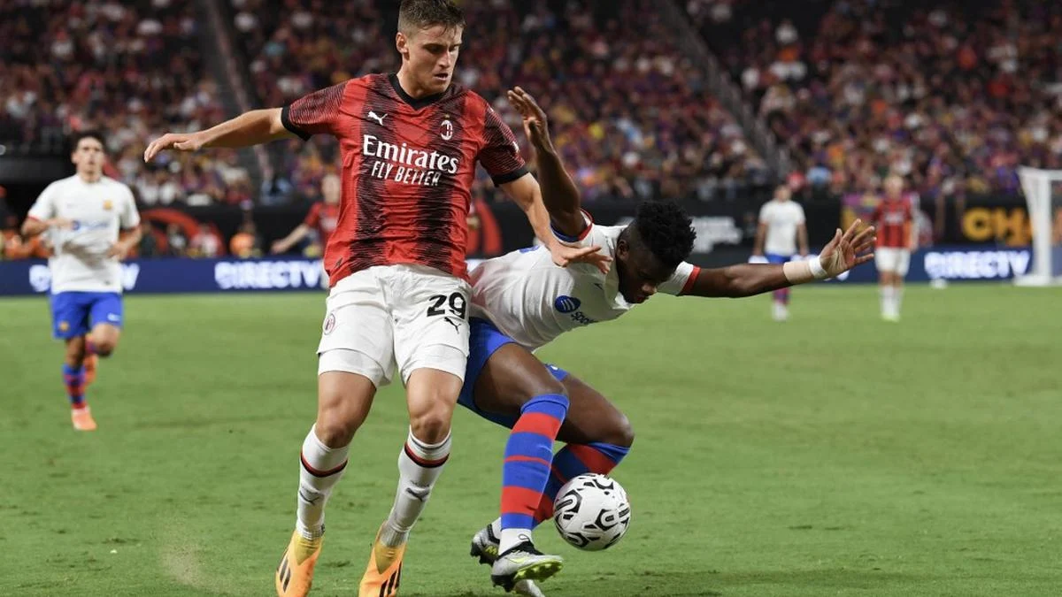 Barcelona Pertimbangkan Jon Martin sebagai Pengganti Bastoni, Real Sociedad Siap Lepas Bek Muda Berharga €50 Juta