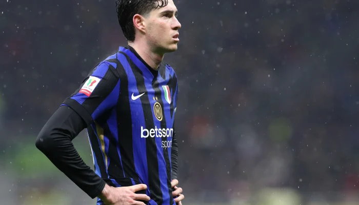 Barcelona Siap Rekrut Alessandro Bastoni, Negosiasi Inter Milan Jadi Kunci Transfer Besar Musim Panas