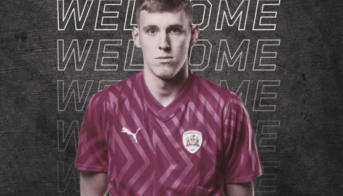Barnsley Raih Kemenangan Profesional, Promosi Kieren Flavell, dan Analisis Pertarungan di Sixfields