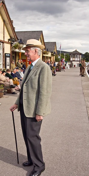Bola, Budaya, dan Bisnis: Kejutan Besar di Bolton pada Akhir Pekan Ini