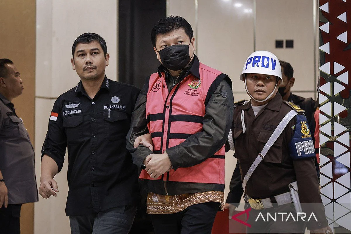 Bos Sritex Dijatuhi 16 Tahun Penjara, Harus Bayar Rp677,43 Miliar – Kasus Korupsi Terbesar Tahun Ini