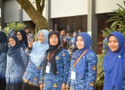 Bu Atun, Guru Senior SMA Negeri 1 Purwakarta: Memaafkan Murid yang Meledek Setelah 23 Tahun Mengajar