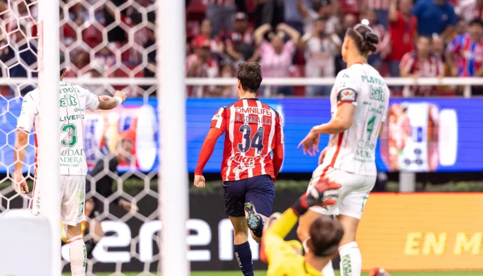 Drama 0-0: Necaxa vs Guadalajara Gagal Pecahkan Rekor, Kontroversi Penalti Membuat Chivas Merugi