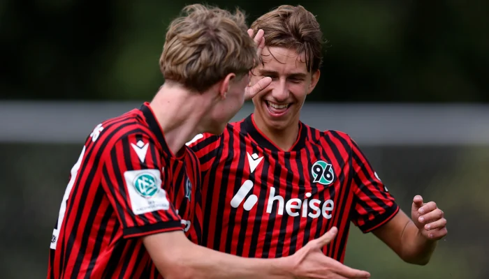 Drama dan Persaingan Sengit di 2. Bundesliga: Dresden, Bochum, Hannover, dan Paderborn Beradu di Tengah Puncak Musim