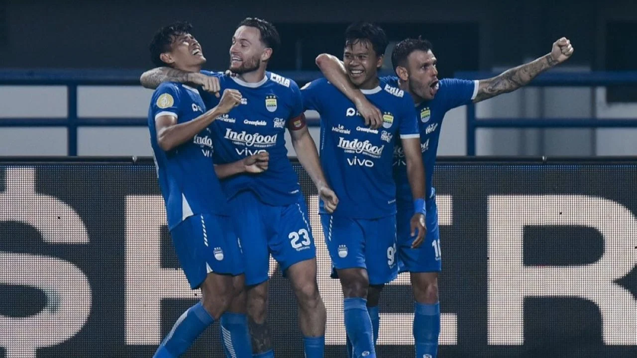 Dua Klub Liga 1 Siap Pecah Rekor Kejutan: Persib yang Tak Tersentuh 8 Tahun vs Borneo (atau Persija)