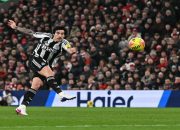 Eddie Howe Berjuang Bangkitkan Kepercayaan Newcastle di Tengah Krisis, Klub Tetap Dukung Hingga Akhir Musim