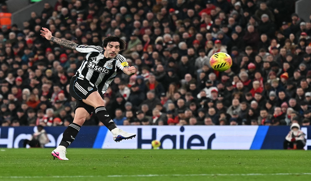 Eddie Howe Berjuang Bangkitkan Kepercayaan Newcastle di Tengah Krisis, Klub Tetap Dukung Hingga Akhir Musim