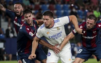 Espanyol vs Levante Berakhir Imbang, Sorotan pada Penyelamatan Dmitrovic dan Tekanan Suporter