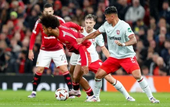 FC Twente di Ambang Kebangkitan: Hilgers Kembali, Duel Sengit dengan NEC, dan Persaingan ke Liga Champions