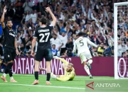 Gol Injury Time Hector Bellerin Gagalkan Kemenangan Real Madrid di Sevilla, Barcelona Makin Jauh