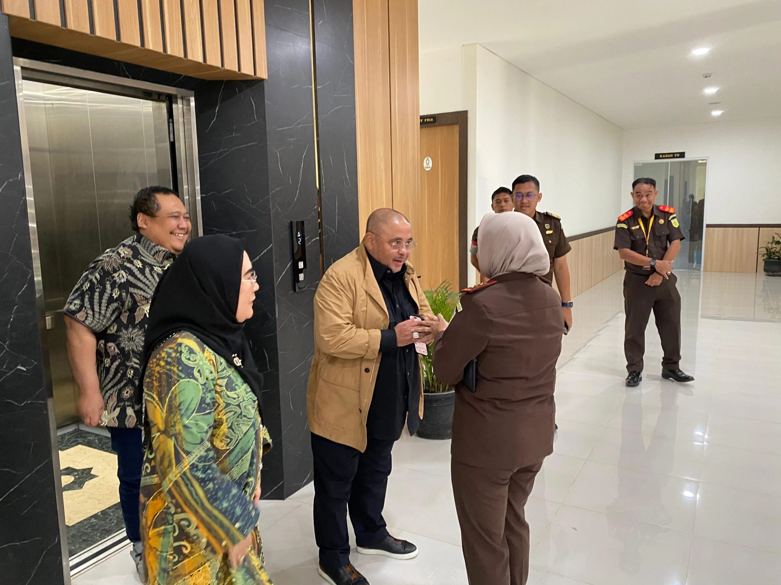 Habib Aboe Bakar Meneteskan Air Mata Saat Minta Maaf atas Tuduhan Narkoba pada Ulama Madura