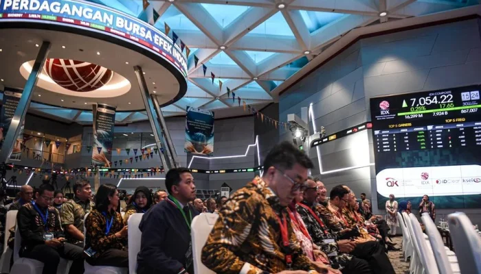 IHSG Menguat 2,34% Didukung Lonjakan BNBR 27%; Analisis Dampak pada Pasar Saham Indonesia