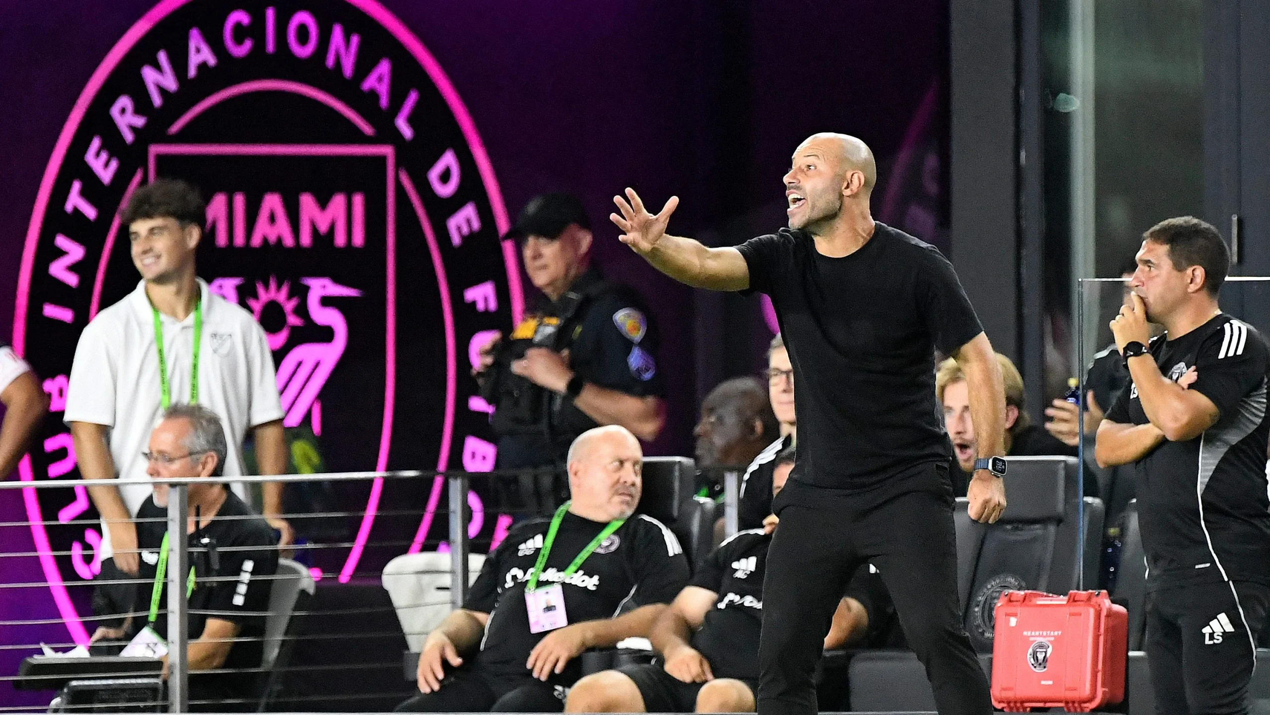 Javier Mascherano Mundur dari Inter Miami: Langkah Mengejutkan di Tengah Kesuksesan MLS Cup 2025