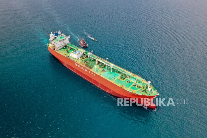 Kapal Pertamina Tertahan di Selat Hormuz: Krisis Energi dan Diplomasi Indonesia