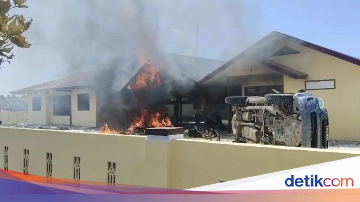 Kapolsek Dicopot, Warga Bakar Rumah Diduga Bandar Narkoba: Polri Bentuk Kampung Anti Narkoba di Panipahan
