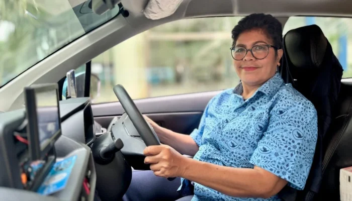 Kartini di Balik Kemudi: Cerita Inspiratif Pengemudi Bus Indonesia di Australia