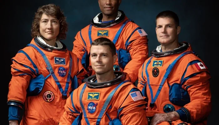 Kepemimpinan Era Baru: Apa yang Bisa Dipelajari Dunia dari Artemis II, Christina Koch, dan Kisah Ratu Elizabeth II