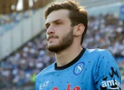 Khvicha Kvaratskhelia Bikin Geger Musim Panas: Napoli Siap Lepas Bintang Asing ke Liga Premier?