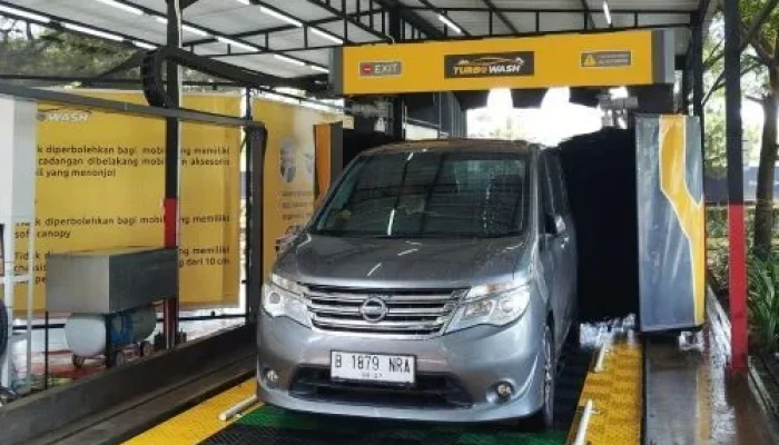 Kios Kecil China Jadi Destinasi Harian: Dari Cuci Mobil hingga Layanan Antar Barang