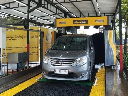 Kios Kecil China Jadi Destinasi Harian: Dari Cuci Mobil hingga Layanan Antar Barang