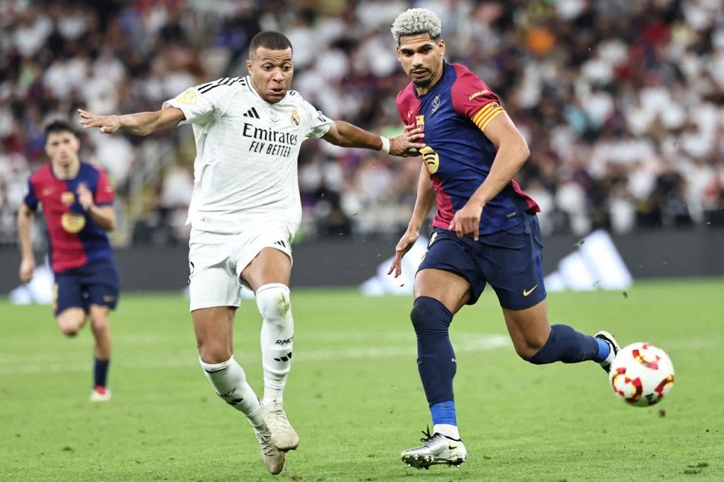 Klasemen LaLiga 2025/2026: Barcelona Memimpin, Real Madrid Mengincar Titik Balik, dan Dampak El Clasico pada Persaingan