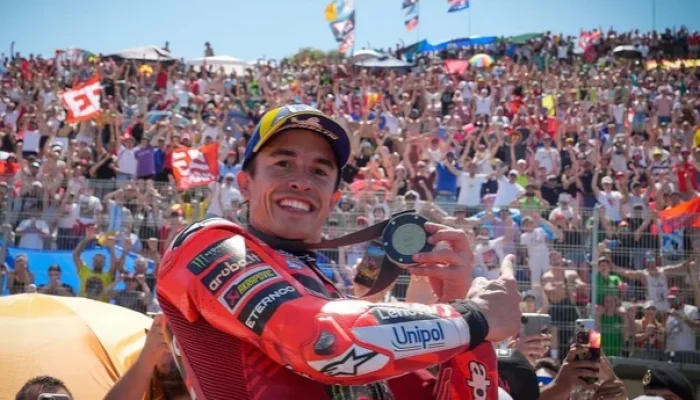 Kontroversi Marc Marquez Masuk Rumput di Sprint GP Jerez 2026: Mengapa Tak Diberi Penalti?