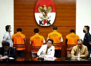 KPK Periksa Dua Kepala Desa dan IRT, Ungkap Jejak Korupsi Dana Hibah Pokmas Jatim