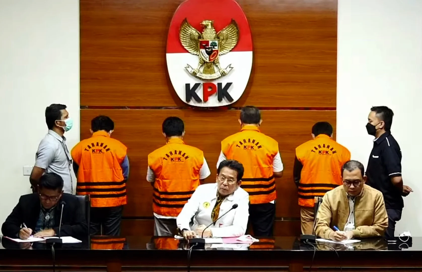 KPK Periksa Dua Kepala Desa dan IRT, Ungkap Jejak Korupsi Dana Hibah Pokmas Jatim