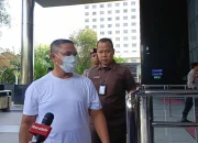 KPK Tahan Ajudan Abdul Wahid, Saksikan Detil Penyelidikan Kasus ‘Jatah Preman’ yang Mengguncang Riau