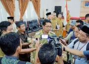 Krisis Honorer ASN di Jawa Barat: Antrean Panjang, Gaji Tertunda, Padahal Lapangan Kerja Luar Terbuka Lebar