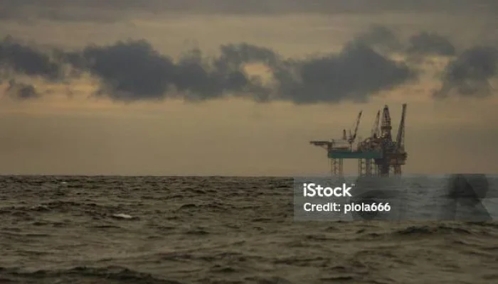 Krisis Minyak Iran Picu Kekhawatiran Global, UE Siapkan Impor Bahan Bakar Jet dari AS untuk Hindari Chaos Penerbangan