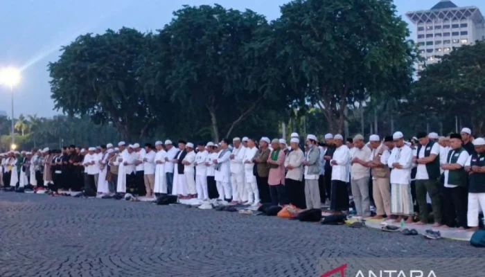Magrib Jakarta: Waktu Shalat, Dinamika Politik Identitas, dan Kehidupan Umat Muslim