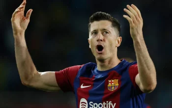 Masa Depan Robert Lewandowski di Barcelona Dipanas! Juventus & Inter Milan Bersaing, Legenda Polandia: Jangan Mau Direndahkan!