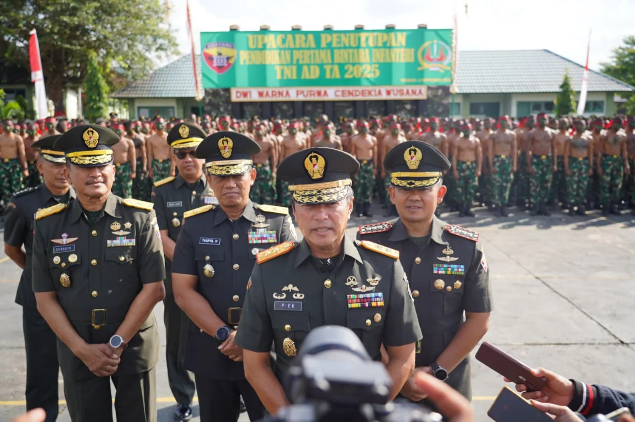 Mayjen Piek Budyakto Lantik 137 Bintara Infanteri, Pesannya Tegas untuk Prajurit Muda
