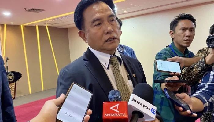 Menko Yusril Bentak: Akademisi Feri Amsari Bebas Kritik Pemerintah, Laporan Polisi Dipertanyakan