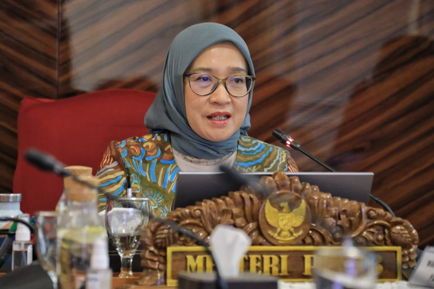 Menteri Rini Ungkap Hasil Positif Implementasi WFH untuk PNS, PPPK, dan P3K PW di Pemerintahan Pusat