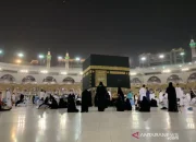 Pemerintah Imbau Jemaah Umrah Tinggalkan Arab Saudi Pekan Ini: Kebijakan Baru Saudi Tegas Atas Akses Mekkah