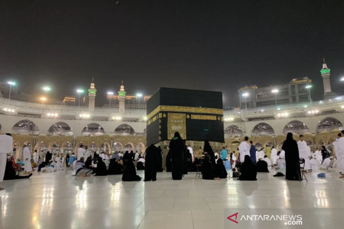 Pemerintah Imbau Jemaah Umrah Tinggalkan Arab Saudi Pekan Ini: Kebijakan Baru Saudi Tegas Atas Akses Mekkah