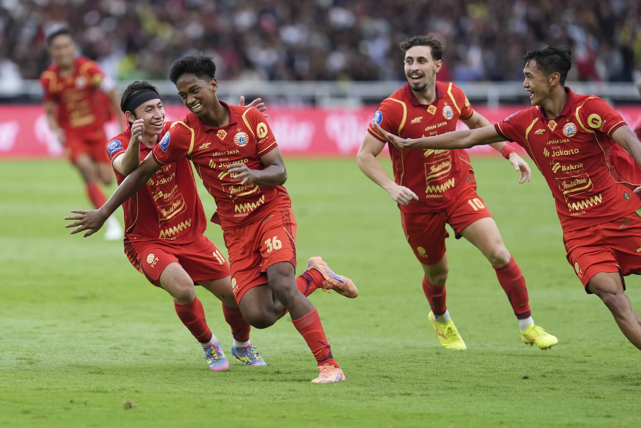 Persib Tetap Puncak Super League Meski Persija dan Borneo Menang, Bojan Hodak Tegaskan Juara Belum Ditentukan