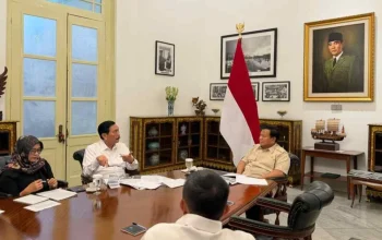 Prabowo dan Luhut Bahas Strategi Ekonomi Nasional di Istana Merdeka: Langkah Besar Menghadapi Tantangan Global