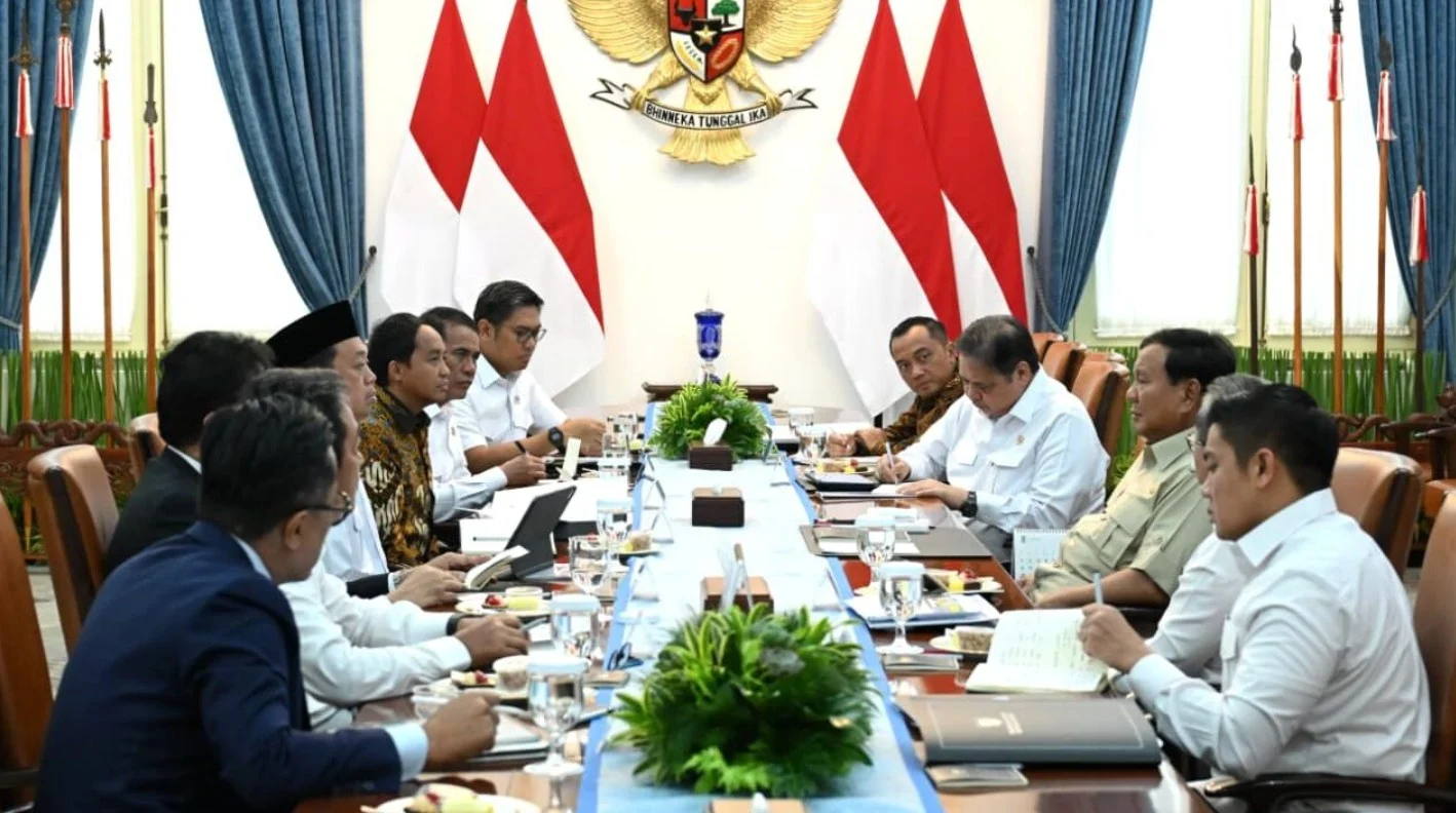 Prabowo Percepat Program Strategis Nasional Usai Rapat Terbatas dan Diplomasi Energi Global